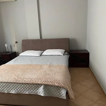 Luxury Re Tirana